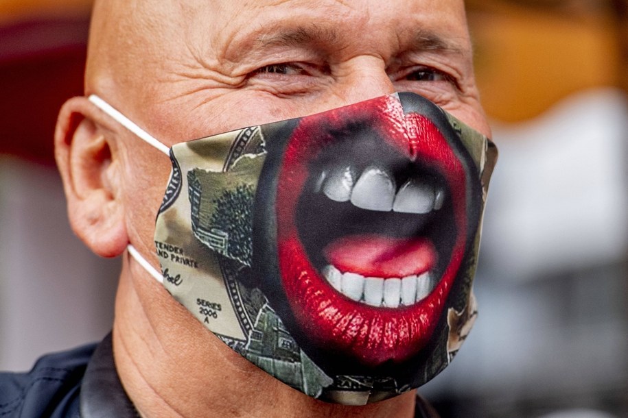 Koronawirus. Naukowcy wiedzą, co zrobić, by maseczki były skuteczniejsze