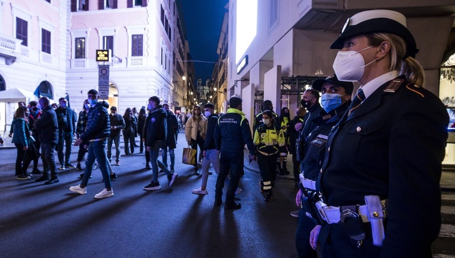 Koronawirus we Włoszech. "Widzimy spowolnienie wzrostu krzywej zakażeń"