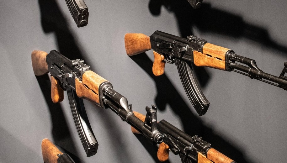 Nielegalny arsenał w Austrii. Broń miała trafić do prawicowych ekstremistów