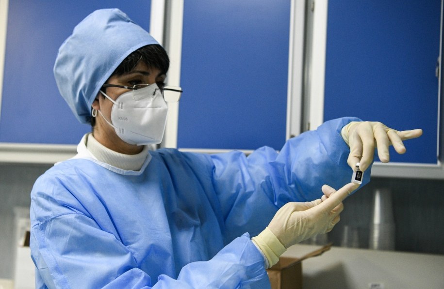 Ponad 30 tys. zakażeń koronawirusem w Wielkiej Brytanii