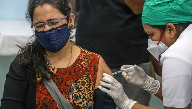 W Indiach rusza największa na świecie kampania szczepień na Covid-19
