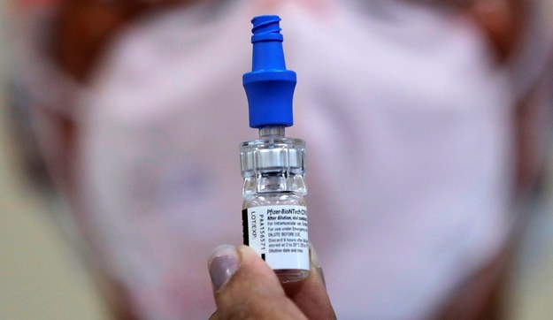 Raport: Rosja próbuje dyskredytować zachodnie szczepionki