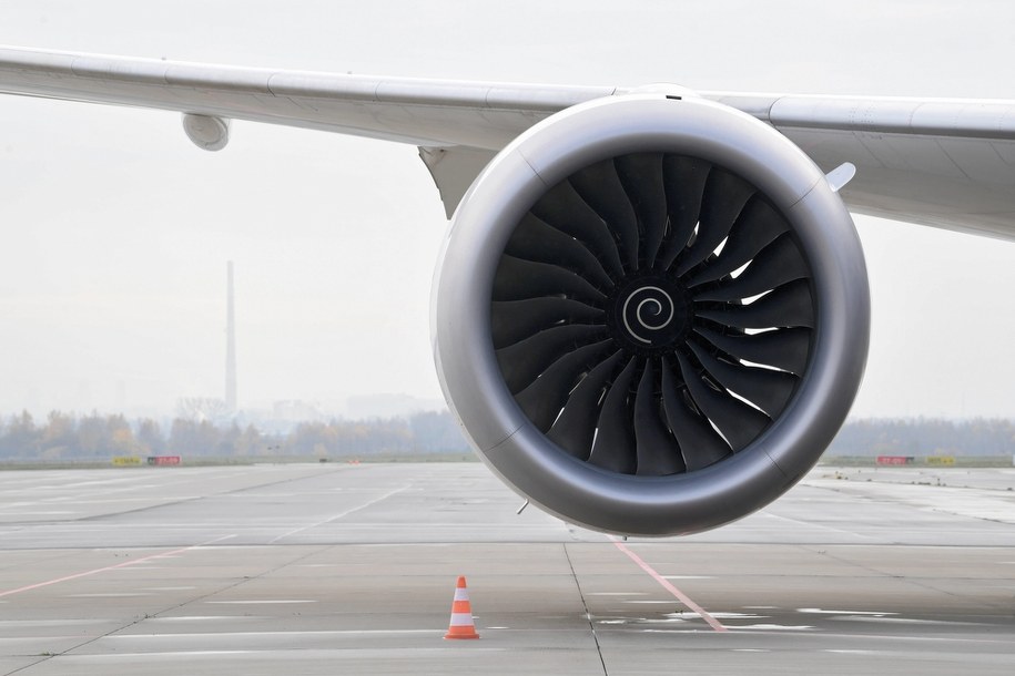 Awaryjne lądowanie boeinga na lotnisku w Moskwie