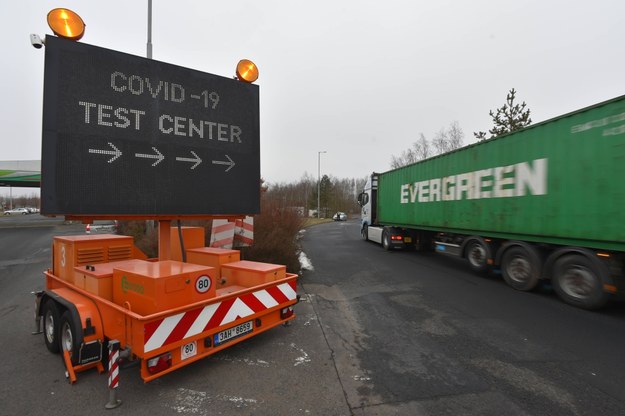 Weszły w życie obostrzenia dla wjeżdżających do Polski z Czech i Słowacji