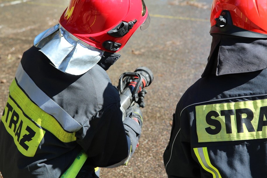 Pożar w Siemianowicach Śląskich. 1,5-roczne dziecko w szpitalu, ewakuowano 15 osób