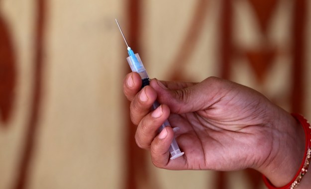 WHO: Kampania szczepień w Europie przebiega niedopuszczalnie wolno