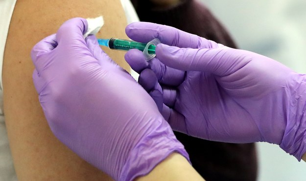 FDA: Nie ma związku między zakrzepami krwi a szczepionką Johnson & Johnson