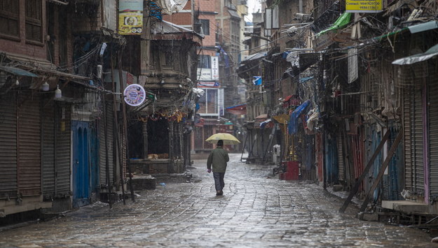 Nepal: Zakaz wychodzenia z domu podczas najsurowszego lockdownu na świecie
