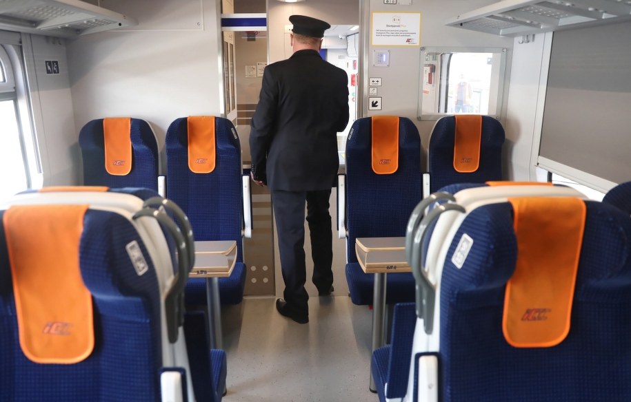 Problemy w pociągu PKP. Wszystkie toalety się zepsuły