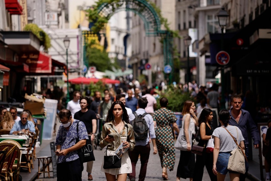 Francja rozpoczęła ostatni etap wychodzenia z lockdownu