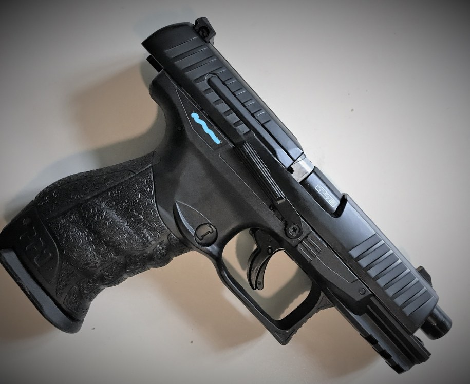 Zastrzelił kasjera, bo ten poprosił o założenie maseczki