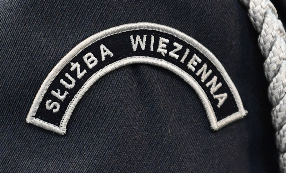 Funkcjonariusze służby więziennej walczą o podwyżki. Nie wykluczają protestu