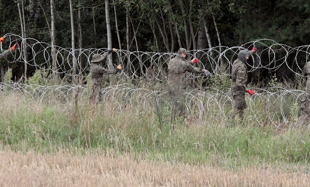 Białoruska straż oskarża Polskę. Mówi o "sieci organizatorów nielegalnej migracji"