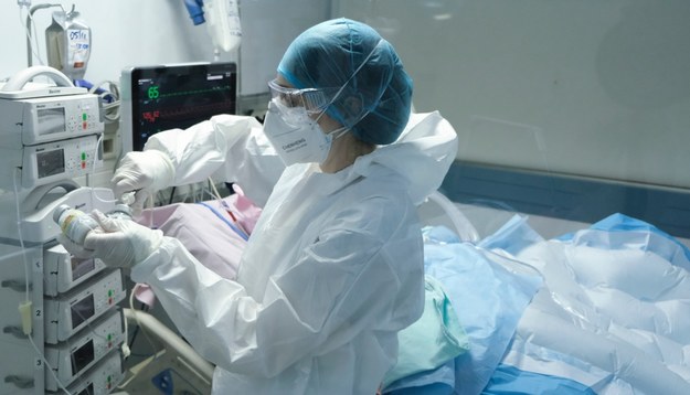 Prawie 5,6 tys. nowych przypadków koronawirusa w Polsce. Zmarło 46 osób