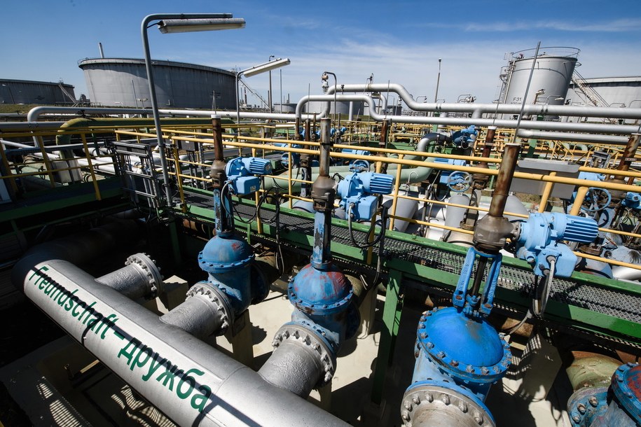 Białoruś ogranicza dostawy ropy do Polski