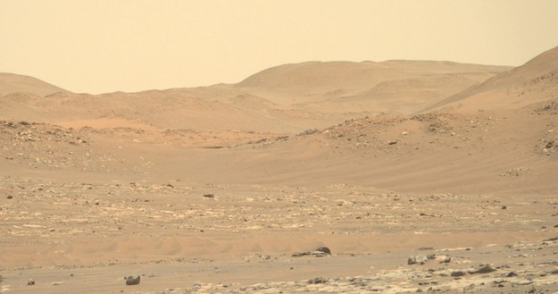 Odkryto ogromne ilości wody pod kanionem na Marsie