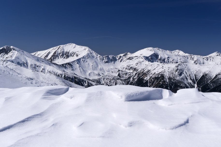 W Tatrach drugi poziom zagrożenia lawinowego