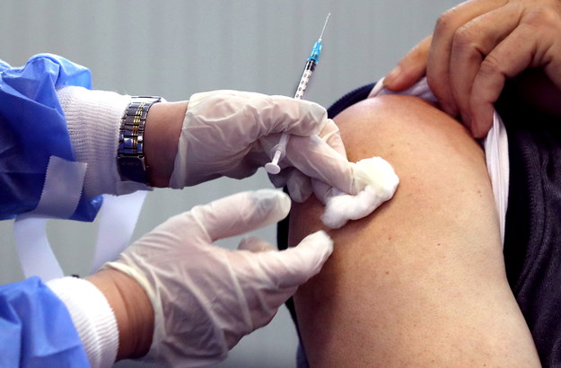 Komisja Europejska dopuściła piątą szczepionkę przeciw Covid-19