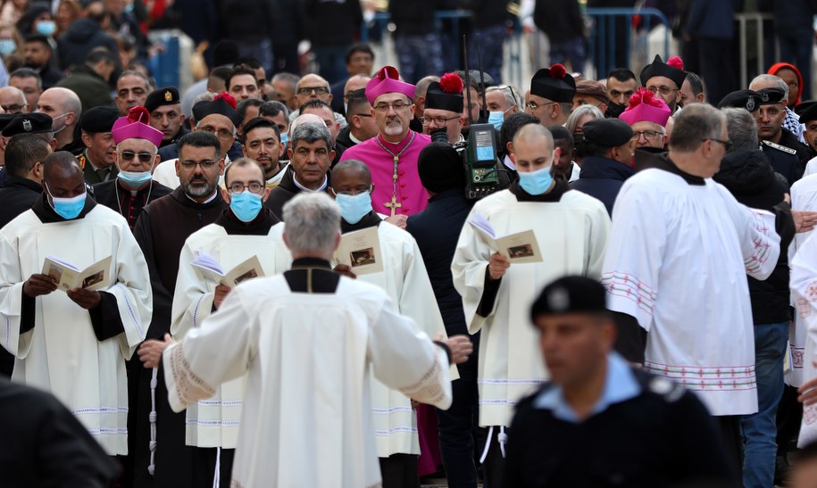 Pasterka w Betlejem "radośniejsza niż rok temu", mimo braku turystów