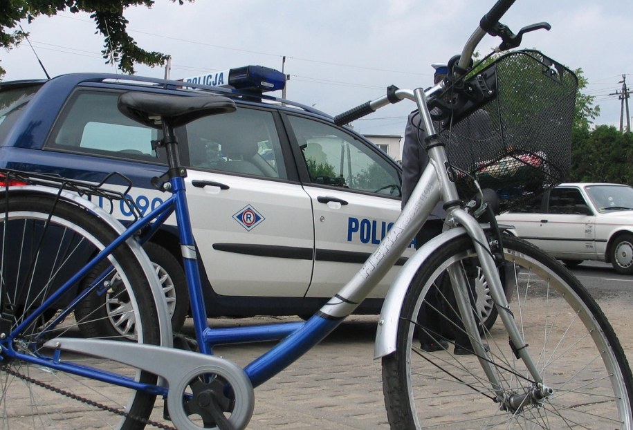 Spadł z roweru, gdy zobaczył straż miejską. Był pijany