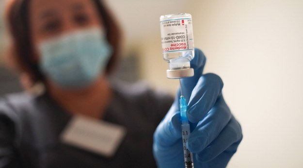 Dlaczego tylu Polaków nie chce się szczepić? Sondaż dla RMF FM i "DGP"