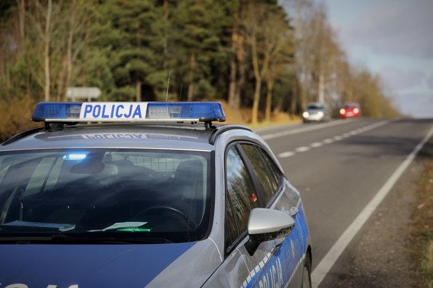 Policyjny pościg - złodziej uciekał w sumie trzema skradzionymi autami