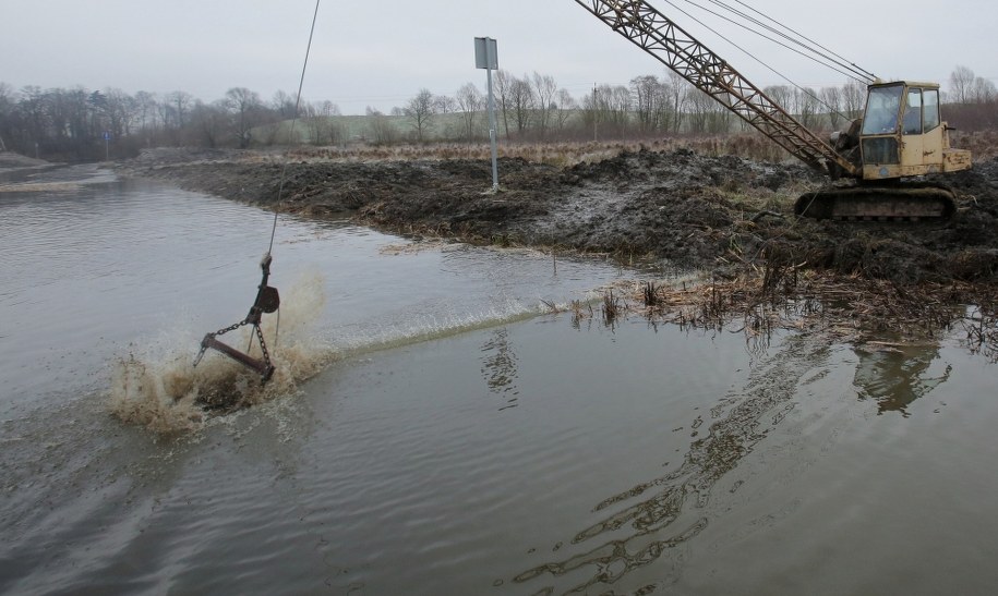 Remont kanału łączącego jezioro Dauby z Jeziorakiem