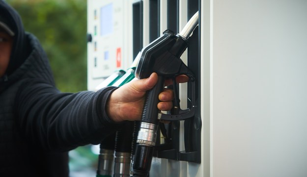 Ekspert: Benzyna za 8 zł możliwa już na przełomie marca i kwietnia
