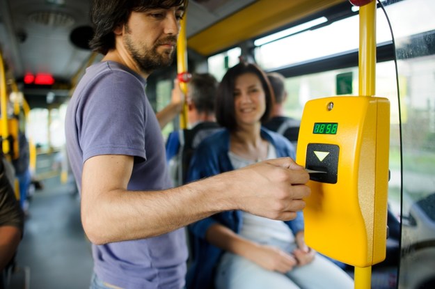 Poznań: Za bilet komunikacji miejskiej zapłacimy kartą lub smartfonem
