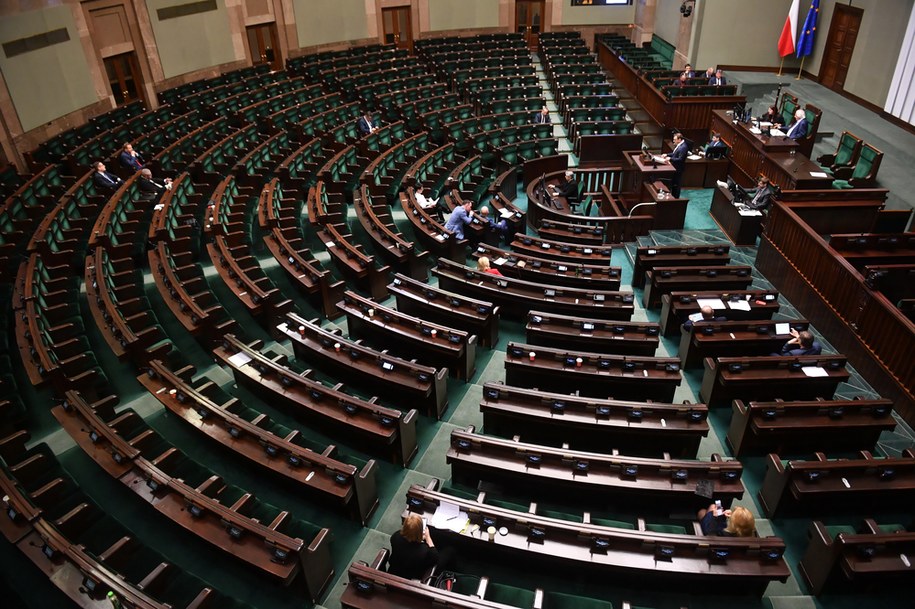 Ustawa sankcyjna. Większość klubów w Sejmie za jej wprowadzeniem