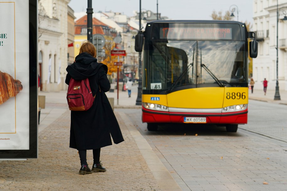 Warszawa: Ważne zmiany w kursowaniu komunikacji miejskiej już w ten weekend