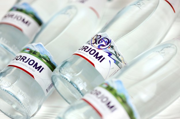 Rząd gruziński przejmie kontrolę nad producentem wody Borjomi. Sankcje sparaliżowały zakład