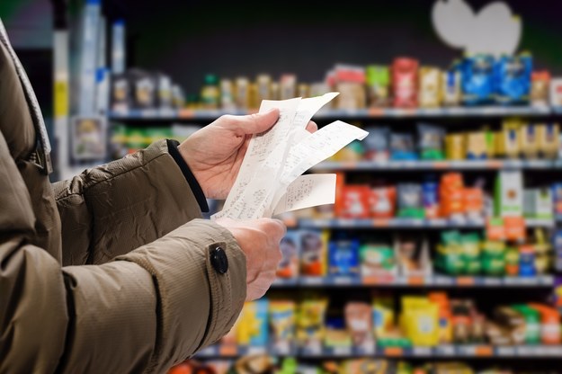 Ustawowe ceny produktów spożywczych i paliw. Czy tego chcą Polacy?