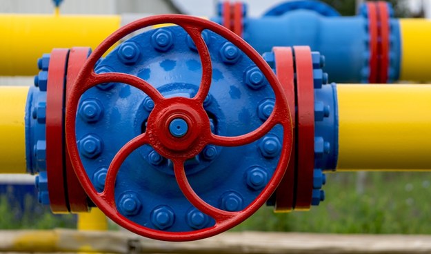 Media: KE zaproponuje maksymalne ceny na rosyjski gaz