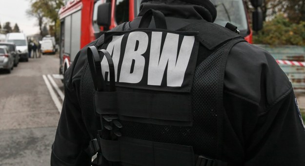 ABW blokowała ściganie handlarza bronią i respiratorami? Nowe ustalenia