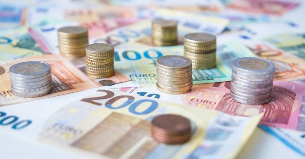 Dwucyfrowa inflacja w strefie euro. Najszybciej ceny rosną w państwach bałtyckich