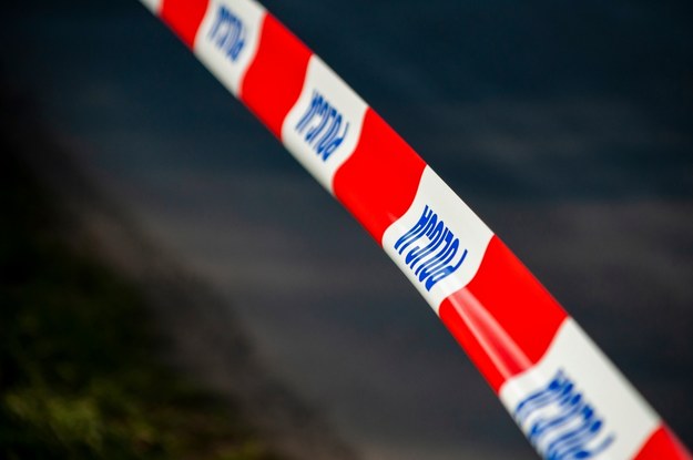 Białystok: Przed blokiem znaleziono ciała 31-latki i niemowlęcia