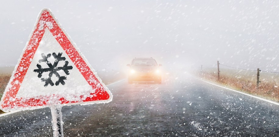 Zawieje śnieżne, nawet 15 cm śniegu, gołoledź. Prognoza pogody na weekend