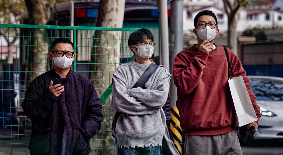 Chiny ogłosiły wstrzymanie działania covidowej aplikacji śledzącej