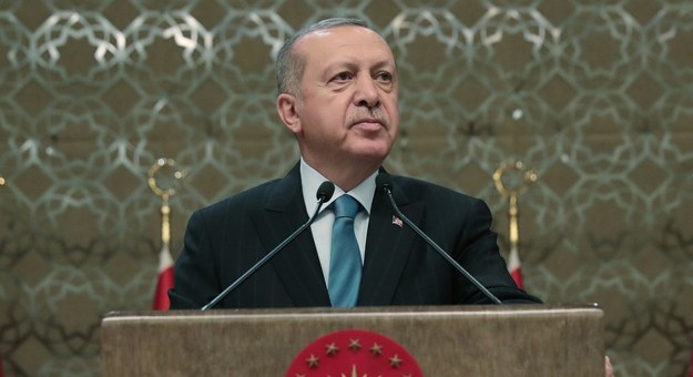 Erdogan znosi wiek emerytalny w Turcji