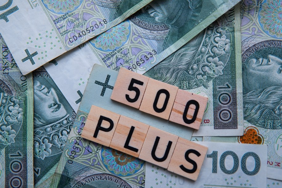 Wnioski o 500 plus - kiedy złożyć wniosek na kolejny okres?