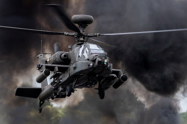 Błaszczak podpisał umowę z Lockheed Martin. Chodzi o Apache