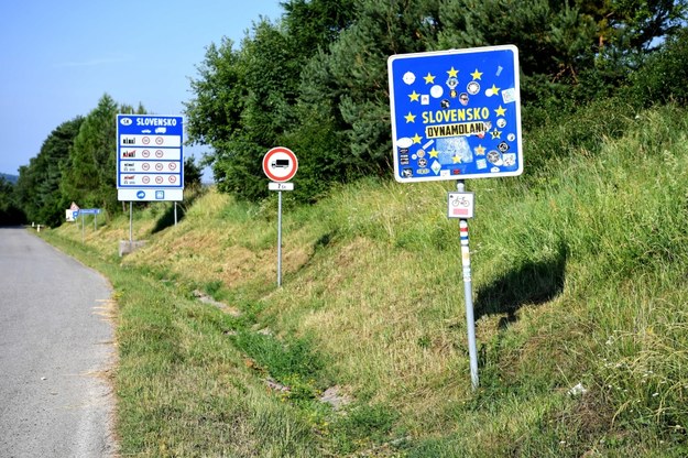 Słowacja wprowadza kontrole na granicy z Węgrami