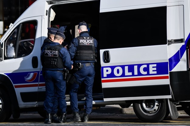 Nożownik zaatakował w Paryżu, ranił kilka osób