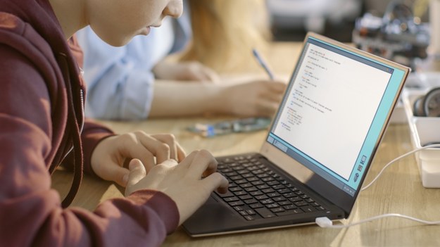 Laptopy w szkołach i przedszkolach? Zwrot akcji w Szwecji