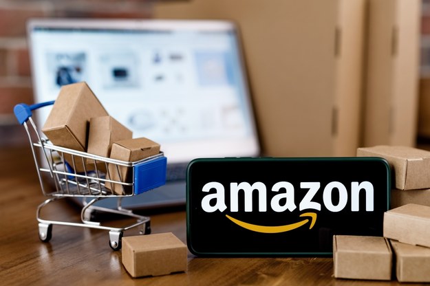 UOKiK nałożył 31 mln zł kary na Amazon