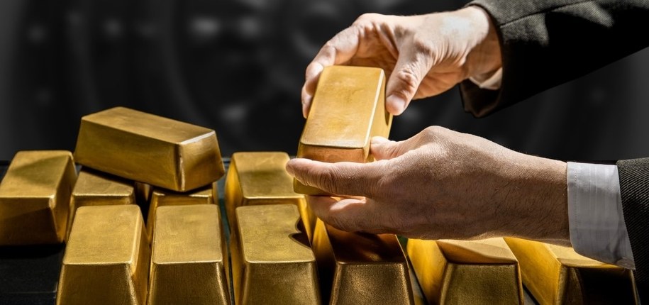 NBP jeszcze mocniej stawia na złoto. "Jest jedyną pewną lokatą"