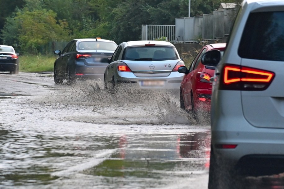 Wiatr, deszcz, a potem ocieplenie. Co nas czeka w pogodzie?