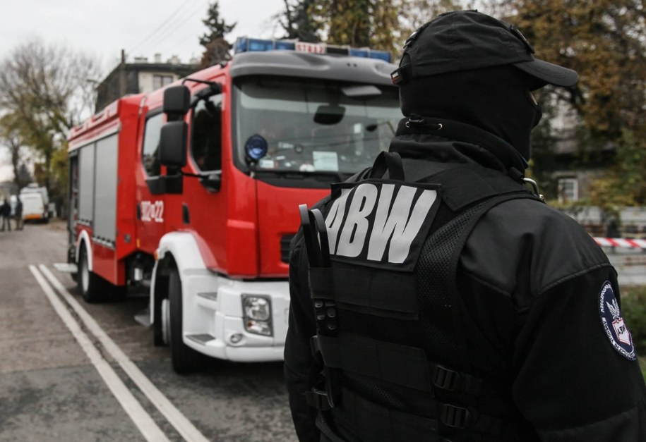 Broń i materiały wybuchowe w Olsztynie. Zatrzymano 19-latka