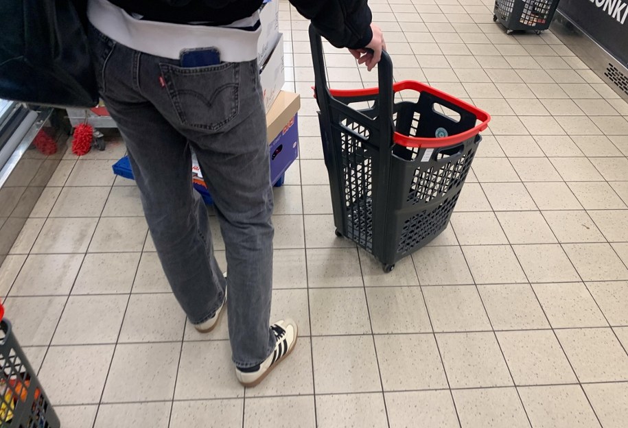 Popularne napoje podrożeją? Rząd szykuje podwyżkę VAT-u